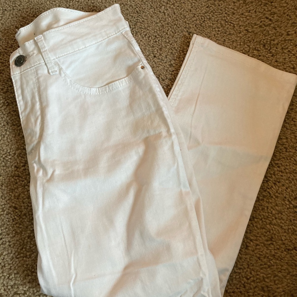 Cute white jeans
